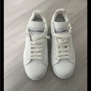 Dolce & Gabbana Classic White Lace-Up Sneakers